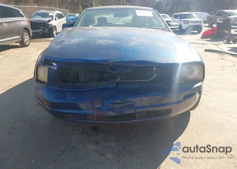 2007 Ford Mustang V6 Deluxe/V6 Premium z USA, uszkodzony, nr VIN 1ZVFT80N675367149